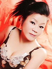 Asian single woman Weina (Wina) from Zhengzhou
