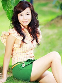 Asian single woman Jianming (Crystal) from Yulin