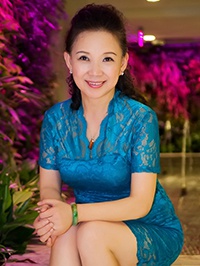 Asian Bride Yanlan from Xushan, China