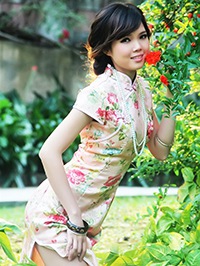 Asian single woman LinMei from Dazhou