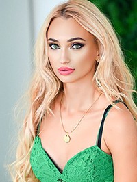 Ukrainian single woman Sabina from Odessa, Ukraine
