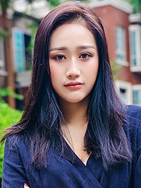 Asian single woman Bo (Cherry) from Guangzhou