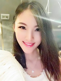 Asian single woman Bay from Nanning
