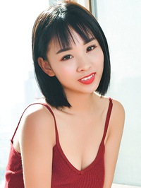 Asian single Xiaoxue (Pearl) from Shenyang, China