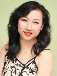 Asian Bride Rongfan from Shenyang, China