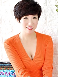 Asian woman Xiaolian (Emma) from Shenyang, China