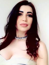 Ukrainian single woman Oksana from Lugansk