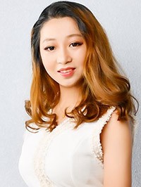 Asian Bride Jinxue from Shenyang, China