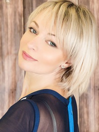 Ukrainian single woman Irina from Poltava