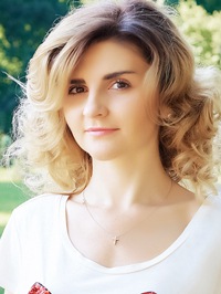 Ukrainian single woman Viktoria from Kiev