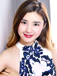 Asian single Wenjing from Fushun, China