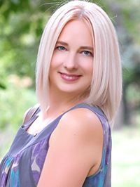 Ukrainian single woman Elena from Zaporozhye
