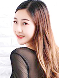 Asian single woman Zhiying from Gaozhou