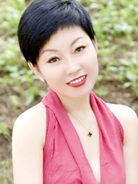 Asian single woman Dongmei (Julia) from Renqiu, China