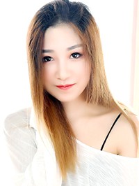 Asian single woman Ning from Zhoukou