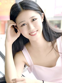 Asian Bride Zhuo (Lucy) from Shenyang