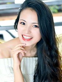Asian Bride Xiaolin from Shenyang, China