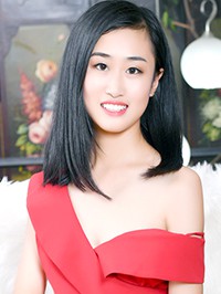 Asian woman Shuang from Shenyang, China