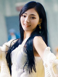 Asian single woman Can from Changsha