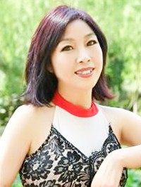 Asian single woman Lin from Shenyang