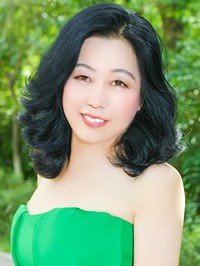 Asian single woman Fanxia from Shenyang, China