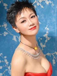 Asian single woman Chunhua from Shenyang