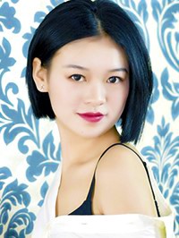 Asian single woman Yili from Xinjiang