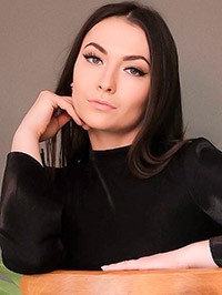 Ukrainian Bride Vladlena from Mariupol