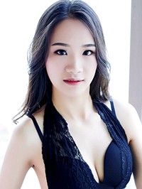 Asian Bride Weihong from Changsha