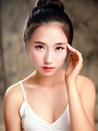 Asian single woman Yajie from Beijing