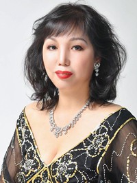 Asian single woman Yanmei from Shenyang