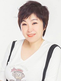 Asian single woman Ping from Zhuhai