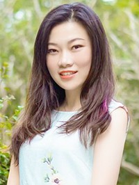 Asian single Ying from Zhuhai, China