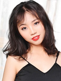 Asian single woman Yujia from Panjin Shi, China