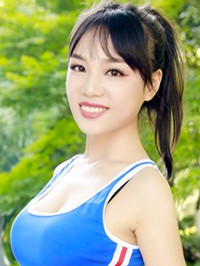 Asian single woman Wenjing from Changsha
