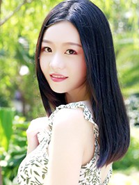 Asian single woman Shihua from Changsha