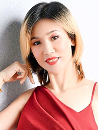 Asian single Xiuying from Shenyang, China