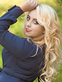 Ukrainian single woman Oksana from Kherson