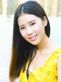 Asian single woman Yuting from Yiyang, China