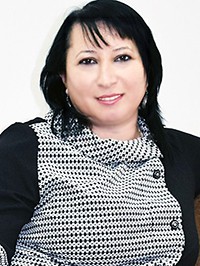 European single woman Lusine from Yerevan