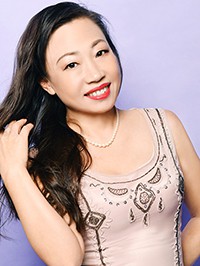 Asian single woman Yuqiu (Zoey) from Shenyang