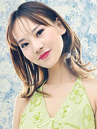 Asian single Ying from Shenyang, China
