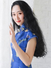 Asian single woman Xinyue (Amy) from Shenyang