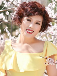 Asian single woman Qiuju (Alisa) from Fushun