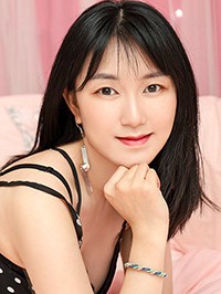 Asian Bride Jingrong (Angela) from Xichang