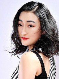 Asian Bride Yue (Cassandra) from Kaiyuan, China