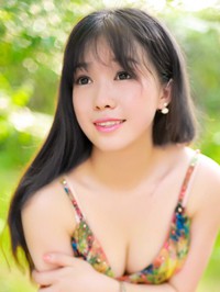 Asian single woman Lingjing from Changsha