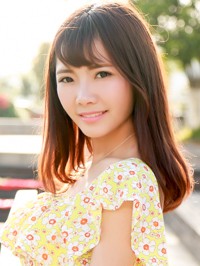 Asian single woman Jingyi from Nanchang