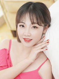 Asian single woman Yishuang from Fushun, China