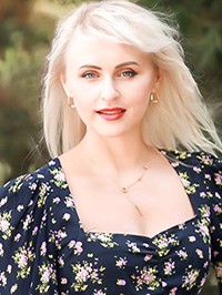 Ukrainian single woman Olga from Khmelnitskyi